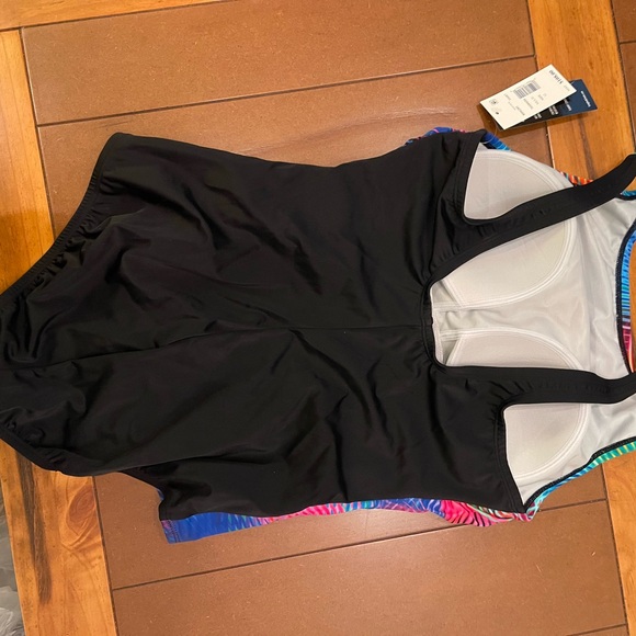 Shape silver one piece size 12 - Picture 4 of 5